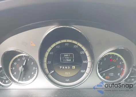 2012 Mercedes-Benz E 350 z USA, uszkodzony, nr VIN WDDKK5KF3CF144313